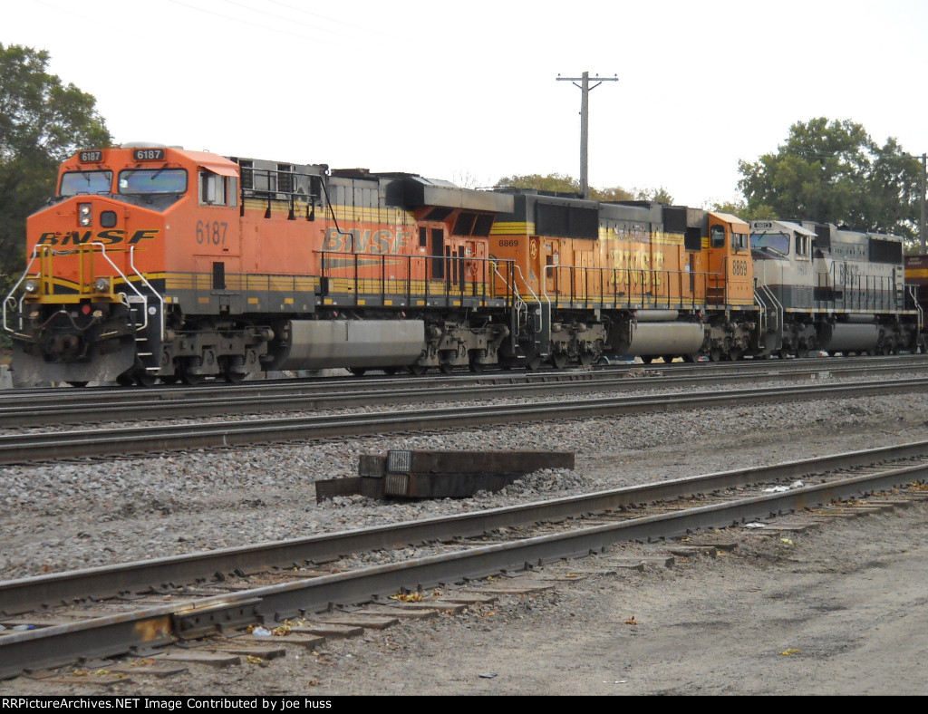 BNSF 6187 North